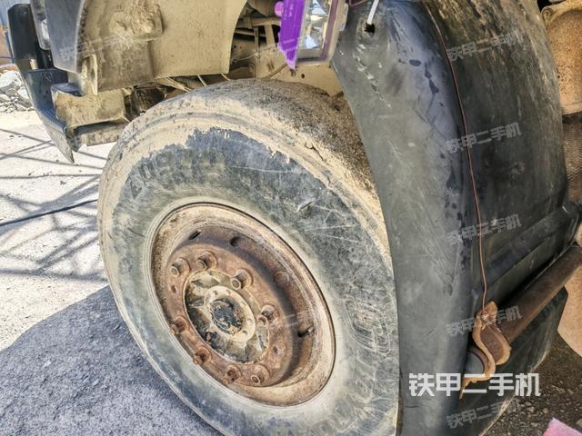 右引導(dǎo)輪/右前輪(行走機構(gòu)) 右引導(dǎo)輪/右前輪(行走機構(gòu))