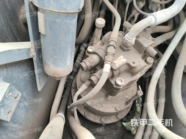 回轉(zhuǎn)馬達(dá)（上車部件）