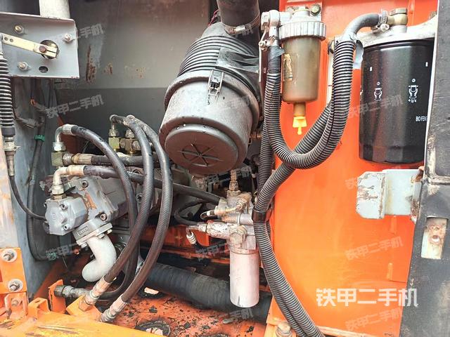 液壓泵室(大件艙室) 液壓泵室(大件艙室)