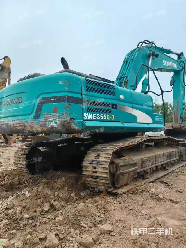 整機(jī)右后45°（整機(jī)外觀）