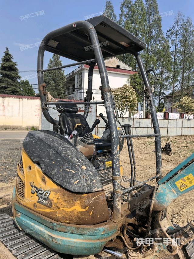 ?駕駛室正側（駕駛室部分）