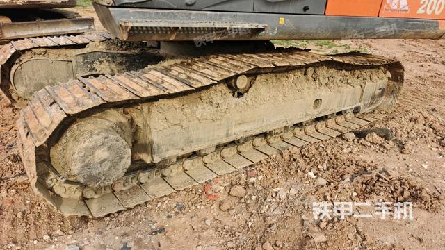 左側(cè)履帶整體?(行走機構(gòu)) 左側(cè)履帶整體?(行走機構(gòu))