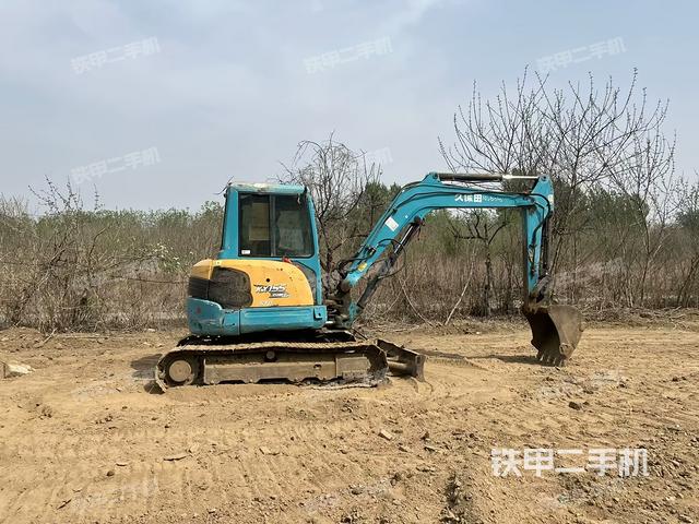 整機右后45°(整機外觀) 整機右后45°(整機外觀)
