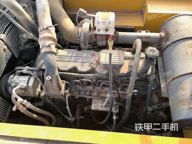 發(fā)動(dòng)機(jī)整體俯視(整機(jī)外觀) 發(fā)動(dòng)機(jī)整體俯視(整機(jī)外觀)