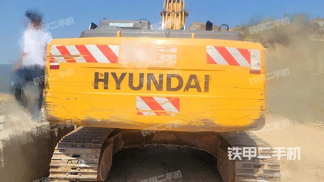 驾驶室顶部（整机外观）