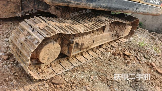 右側(cè)履帶整體（行走機(jī)構(gòu)）