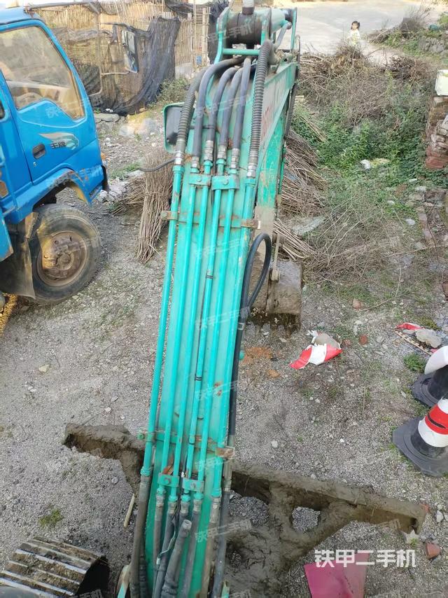 小臂整體左后（工作和回轉(zhuǎn)裝置）