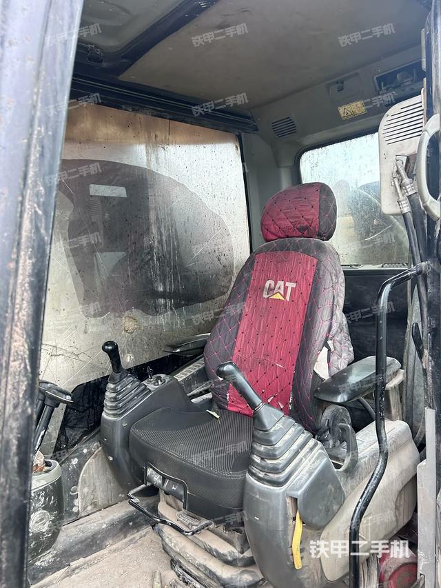 駕駛室整體（整機(jī)外觀）