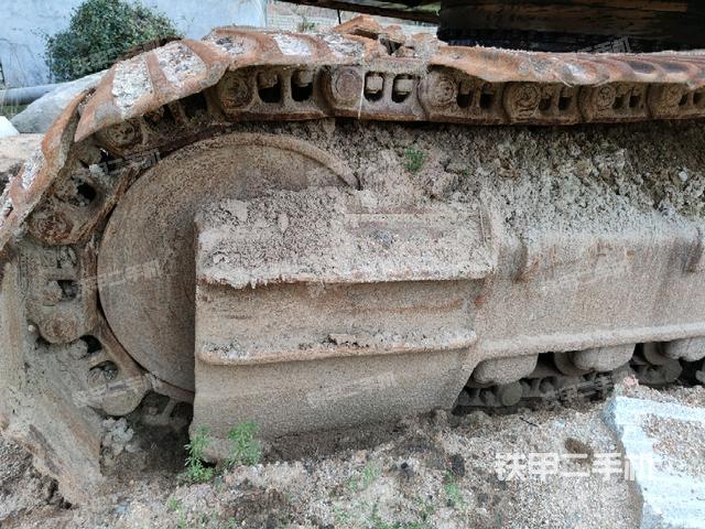 左側(cè)行走馬達(dá)蓋板（行走機(jī)構(gòu)）