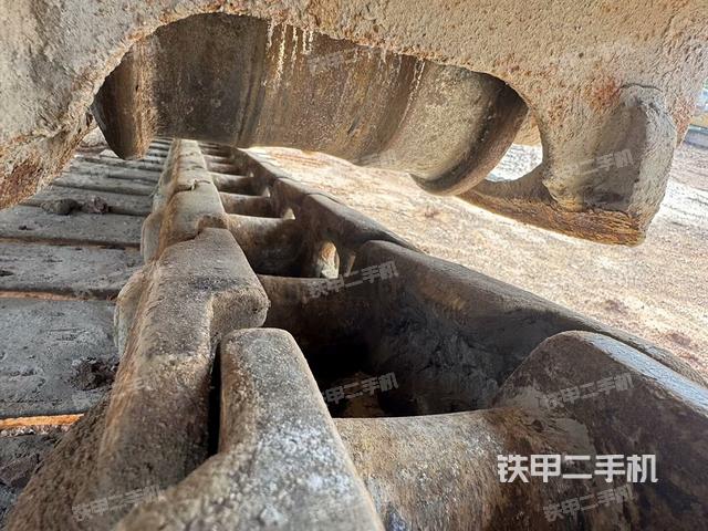 右導(dǎo)向輪（行走機(jī)構(gòu)）