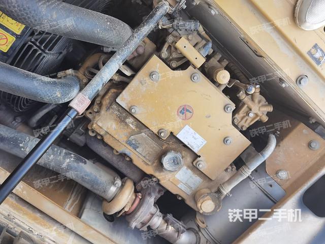 發(fā)動機(jī)整體俯視(整機(jī)外觀) 發(fā)動機(jī)整體俯視(整機(jī)外觀)