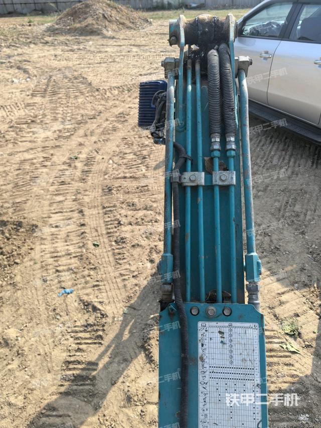 大臂背部俯視（工作和回轉裝置）