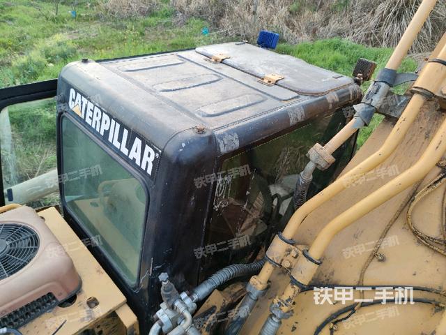 駕駛室頂部俯視（上車部件）