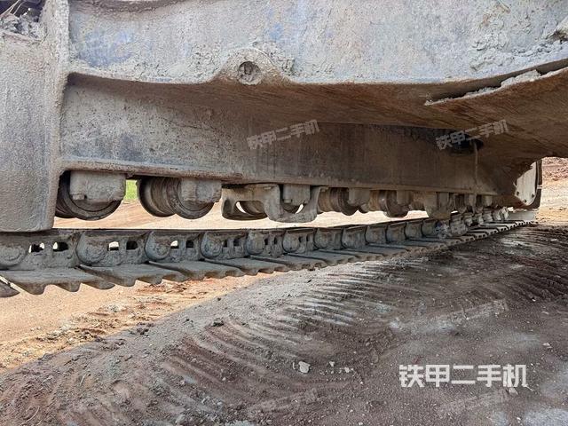 左側(cè)行走馬達(dá)蓋板（行走機(jī)構(gòu)）