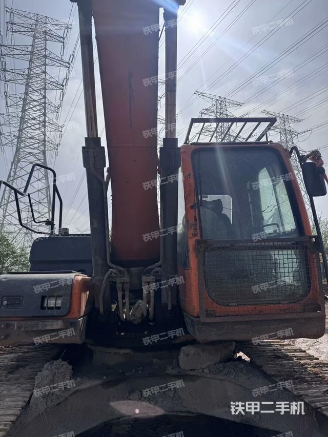 大臂油缸整體?豎拍（工作和回轉(zhuǎn)裝置）