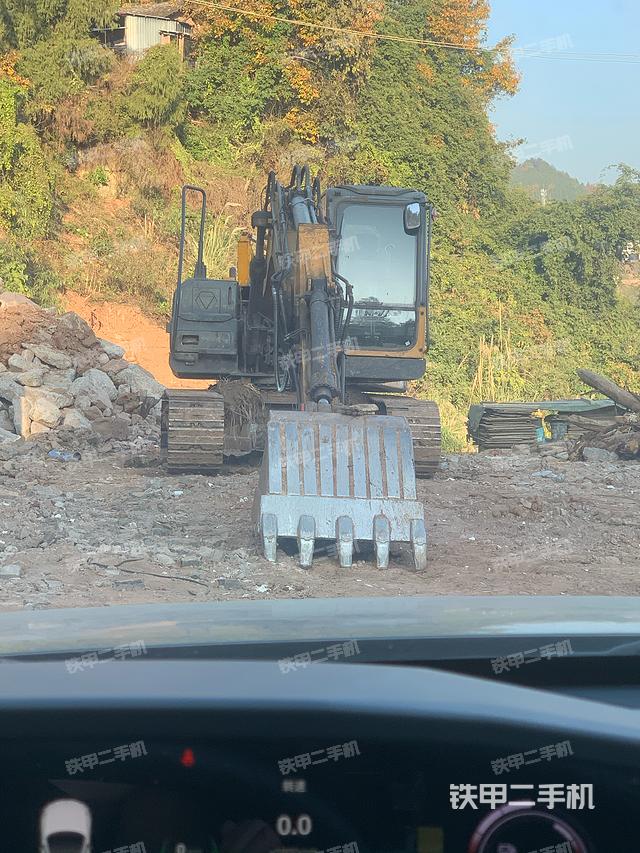 驾驶室整体（整机外观）