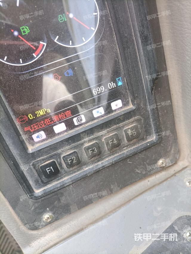 小时表(驾驶室部分) 小时表(驾驶室部分)