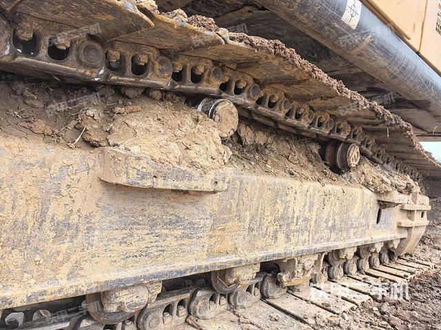 右側(cè)行走馬達(dá)蓋板（行走機(jī)構(gòu)）