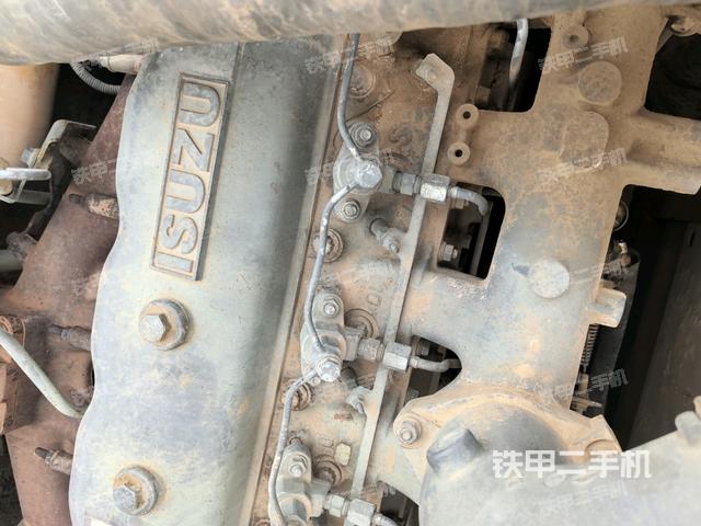 氣門室蓋螺絲特寫(上車部件) 氣門室蓋螺絲特寫(上車部件)