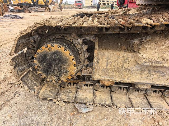 左導(dǎo)向輪（行走機(jī)構(gòu)）