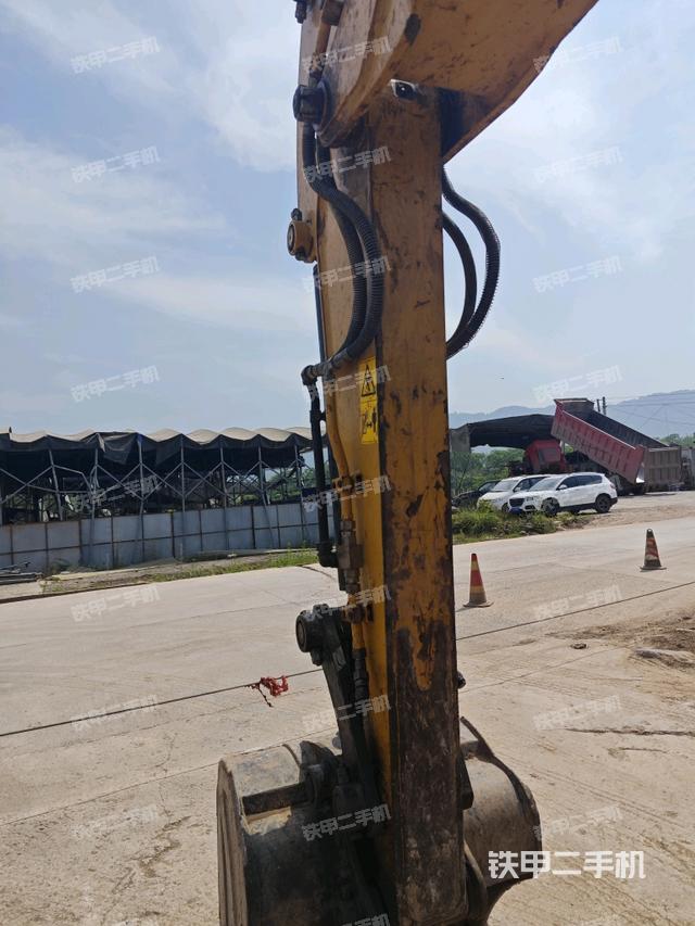 小臂整體左后（工作和回轉(zhuǎn)裝置）