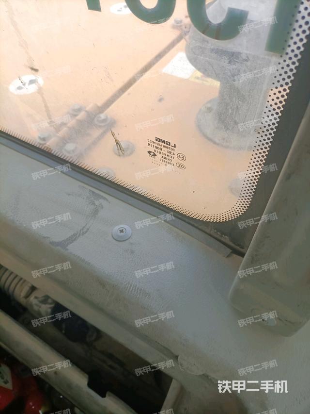 后窗玻璃角标(驾驶室部分) 后窗玻璃角标(驾驶室部分)