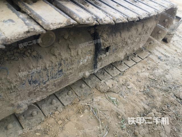 單側(cè)履帶整體（整機(jī)外觀）