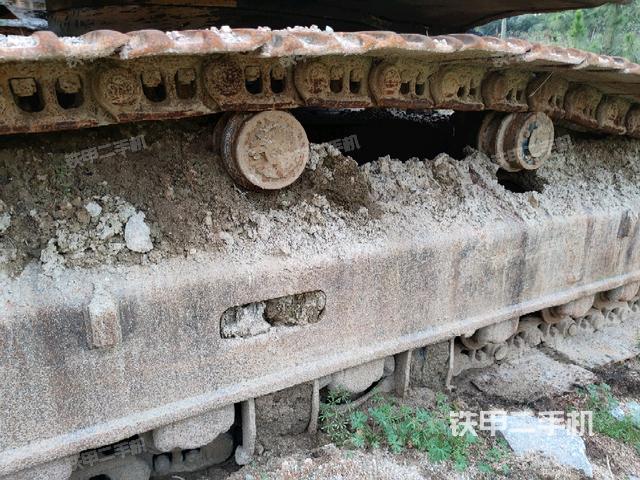 右導(dǎo)向輪（行走機(jī)構(gòu)）