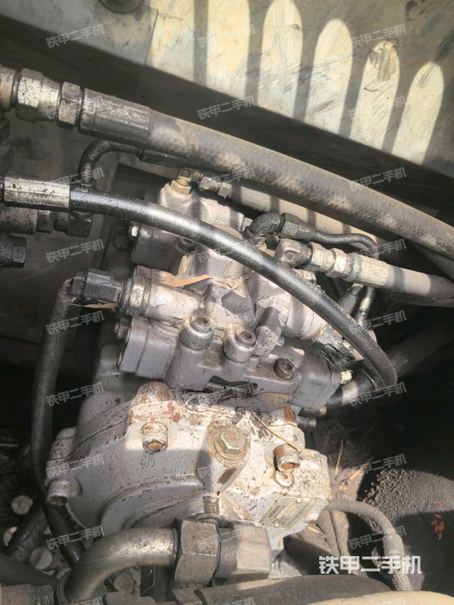 液压泵室（大件舱室）