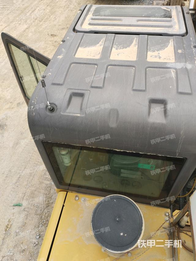 駕駛室頂部俯視(上車部件) 駕駛室頂部俯視(上車部件)