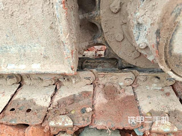 右驅(qū)動(dòng)輪(行走機(jī)構(gòu)) 右驅(qū)動(dòng)輪(行走機(jī)構(gòu))