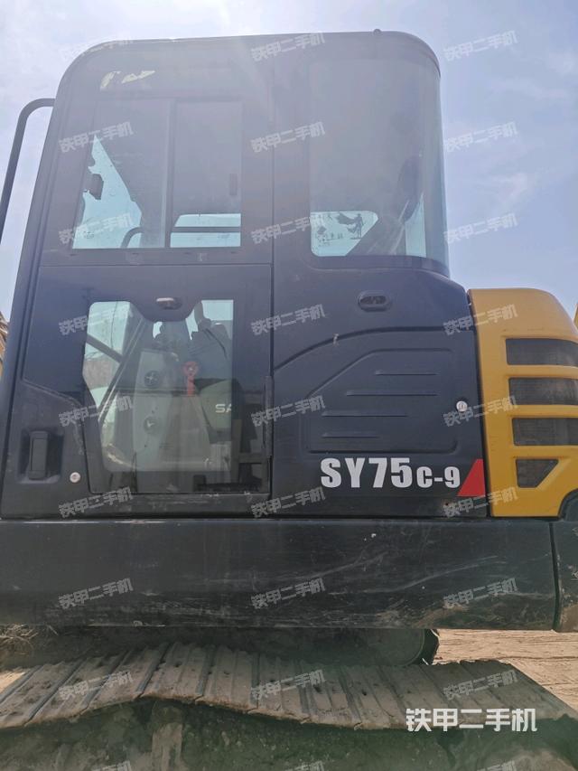 ?駕駛室正側(cè)（駕駛室部分）