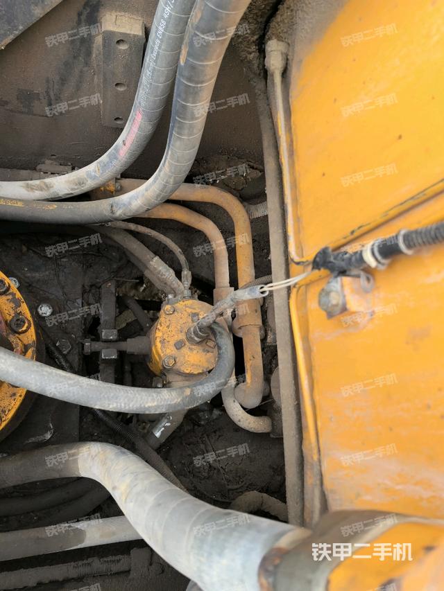 中央回轉(zhuǎn)接頭特寫(上車部件) 中央回轉(zhuǎn)接頭特寫(上車部件)