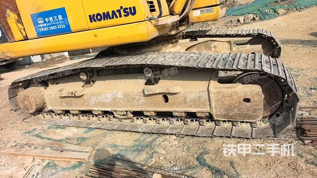 單側(cè)履帶整體（整機(jī)外觀）