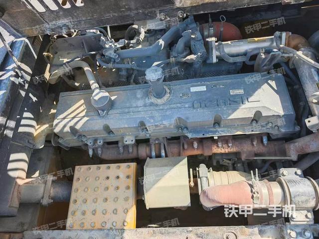 發(fā)動機(jī)整體俯視（整機(jī)外觀）