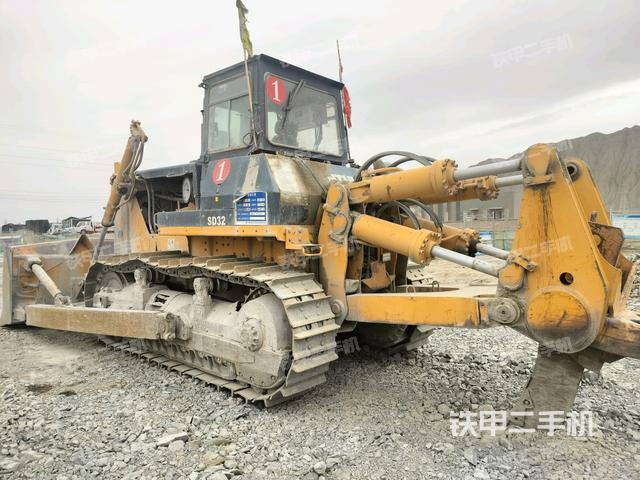 左后45°（推土機(jī)整車外觀）