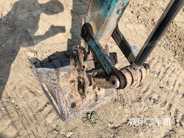 鏟斗右后整體（工作和回轉裝置）