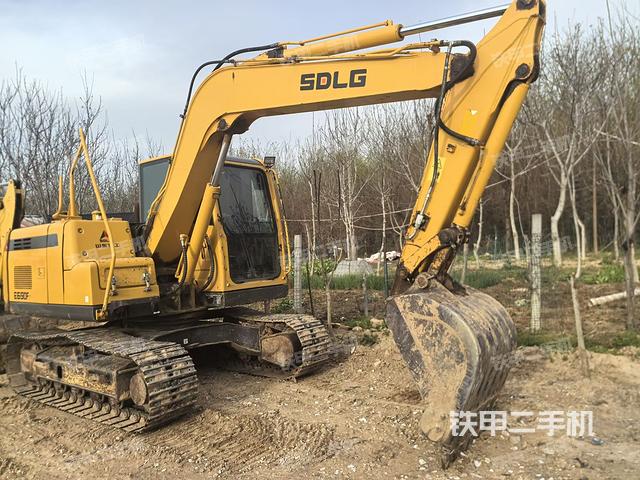 駕駛室頂部（整機(jī)外觀）