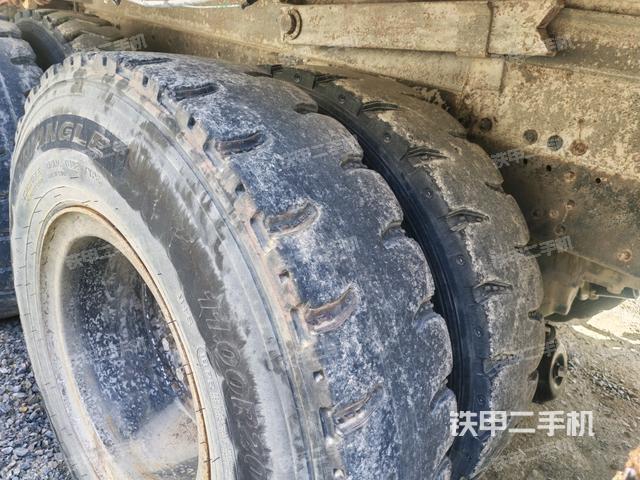 右引導(dǎo)輪/右前輪(行走機(jī)構(gòu)) 右引導(dǎo)輪/右前輪(行走機(jī)構(gòu))