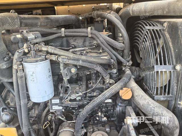 發(fā)動(dòng)機(jī)整體俯視（整機(jī)外觀）