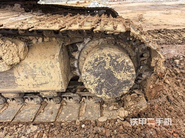 左驅(qū)動(dòng)輪（行走機(jī)構(gòu)）