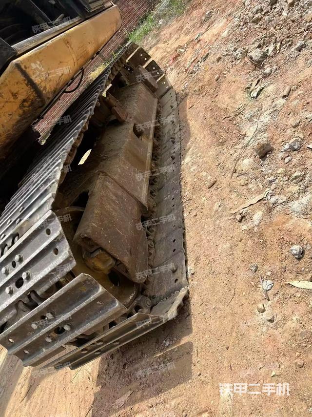 单侧履带整体（整机外观）