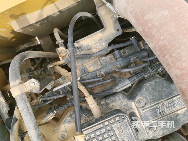雷沃重工FR205E2-H挖掘机的设备实拍-第36张实拍照片