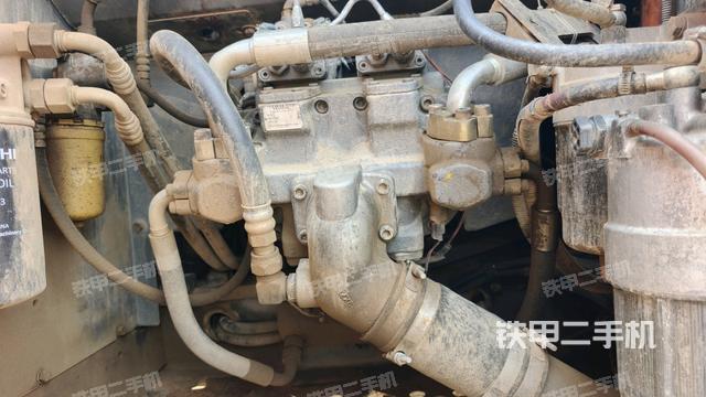 液壓泵斜45?左(大件艙室) 液壓泵斜45?左(大件艙室)