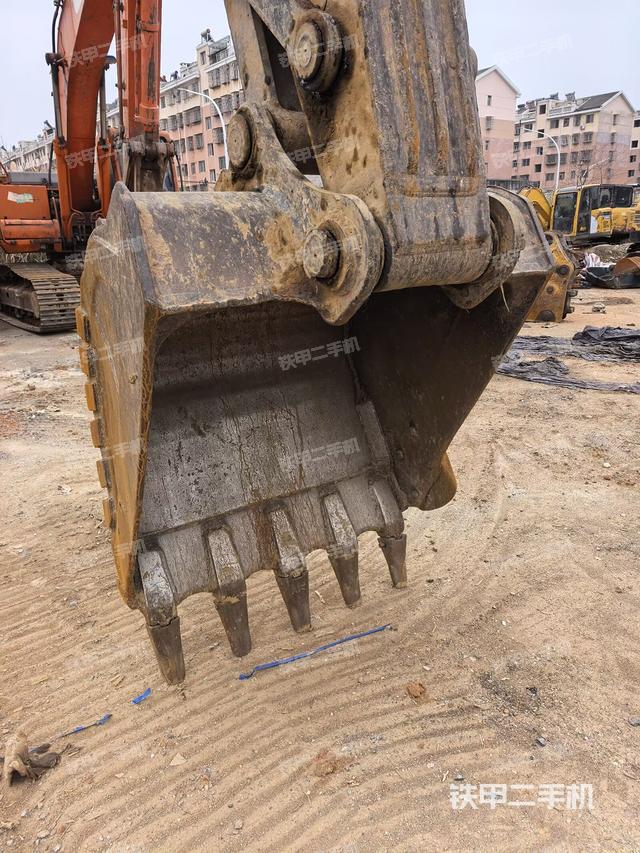 小臂整體左后（工作和回轉(zhuǎn)裝置）