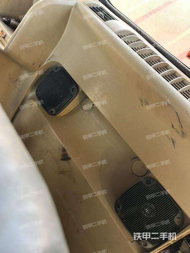 后窗玻璃角標(biāo)(駕駛室部分) 后窗玻璃角標(biāo)(駕駛室部分)