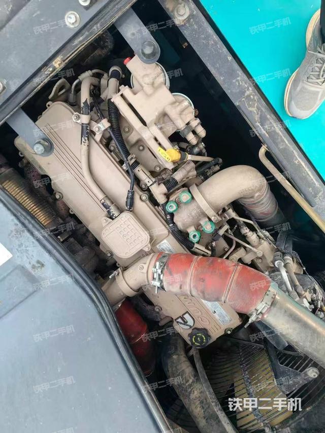 發(fā)動(dòng)機(jī)整體俯視（整機(jī)外觀）