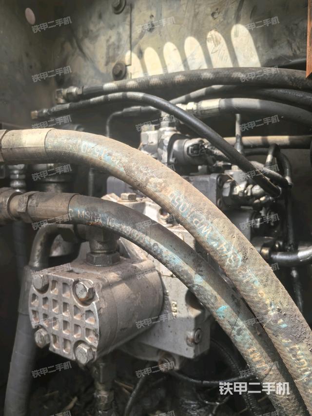 液压泵斜45 左（大件舱室）