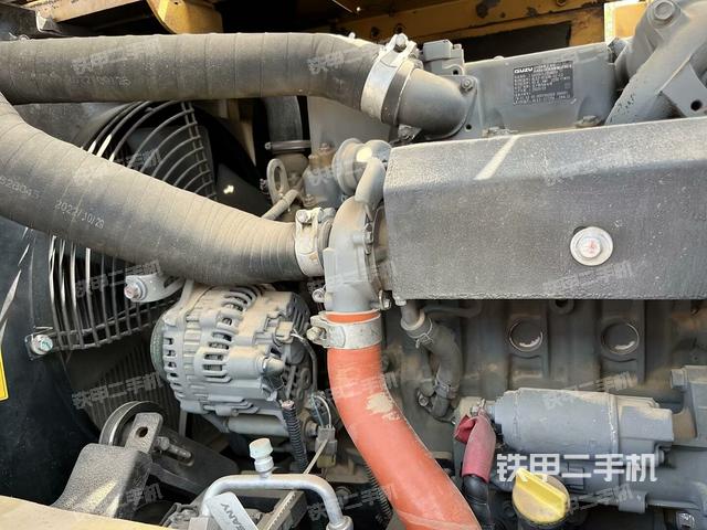 發(fā)動機整體俯視（整機外觀）