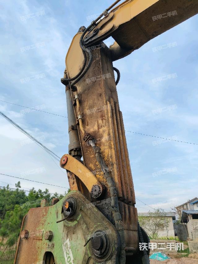 小臂整體左后（工作和回轉(zhuǎn)裝置）